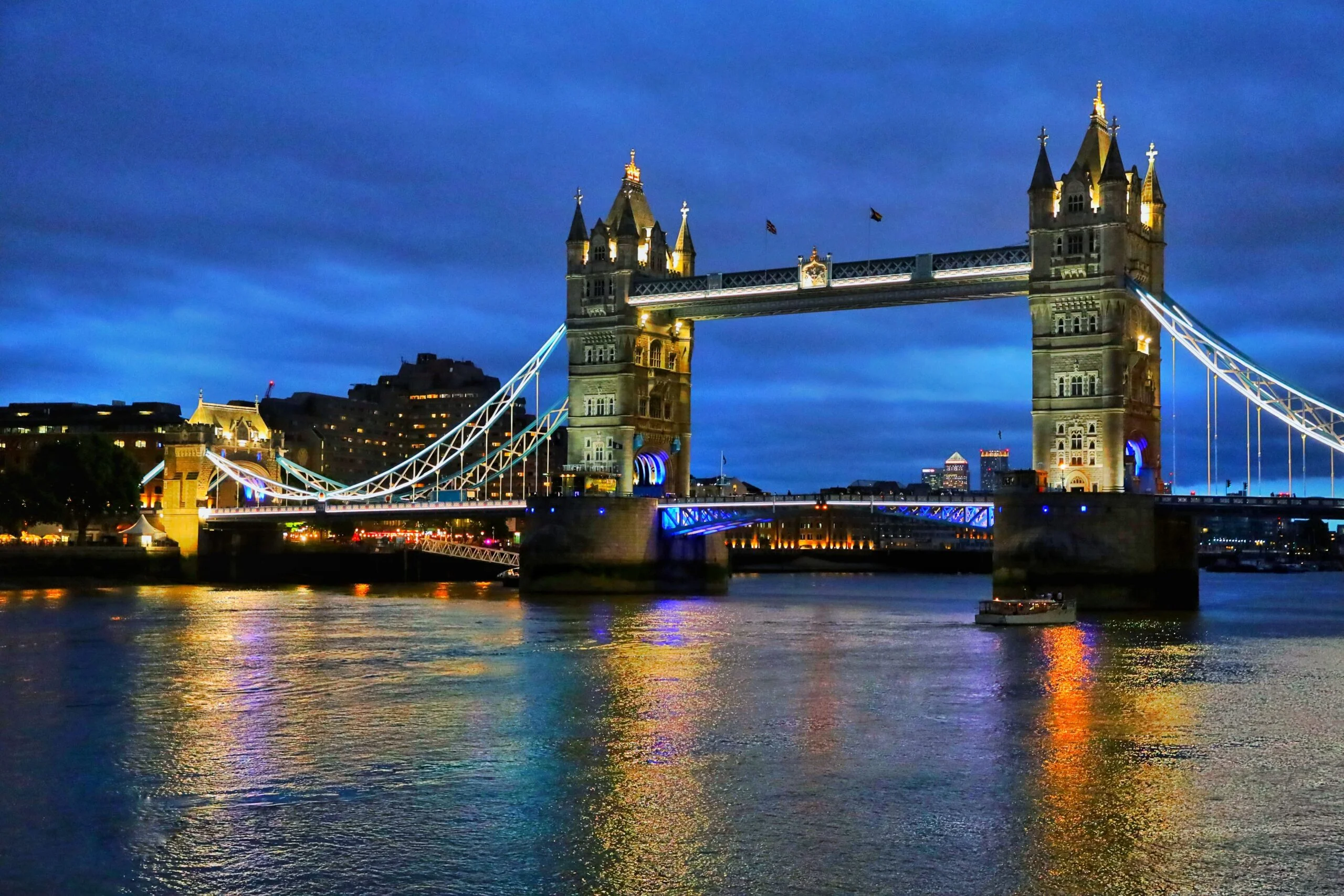 London_Tower Bridge Night View