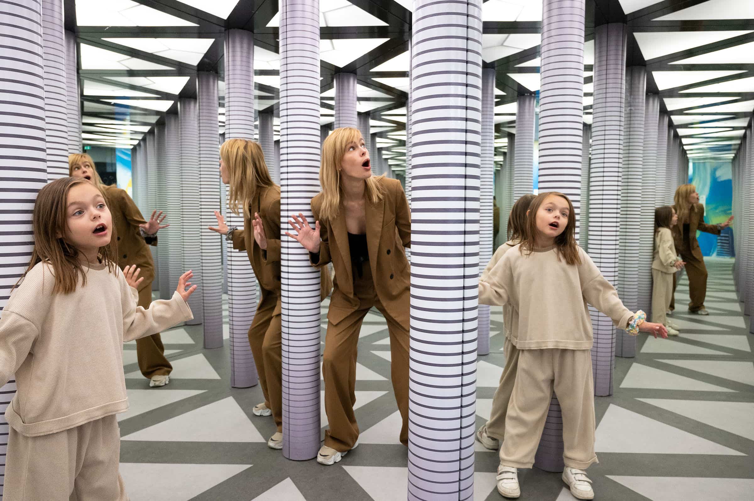 Paradox_museum_london_fever_INFINITY_ROOM