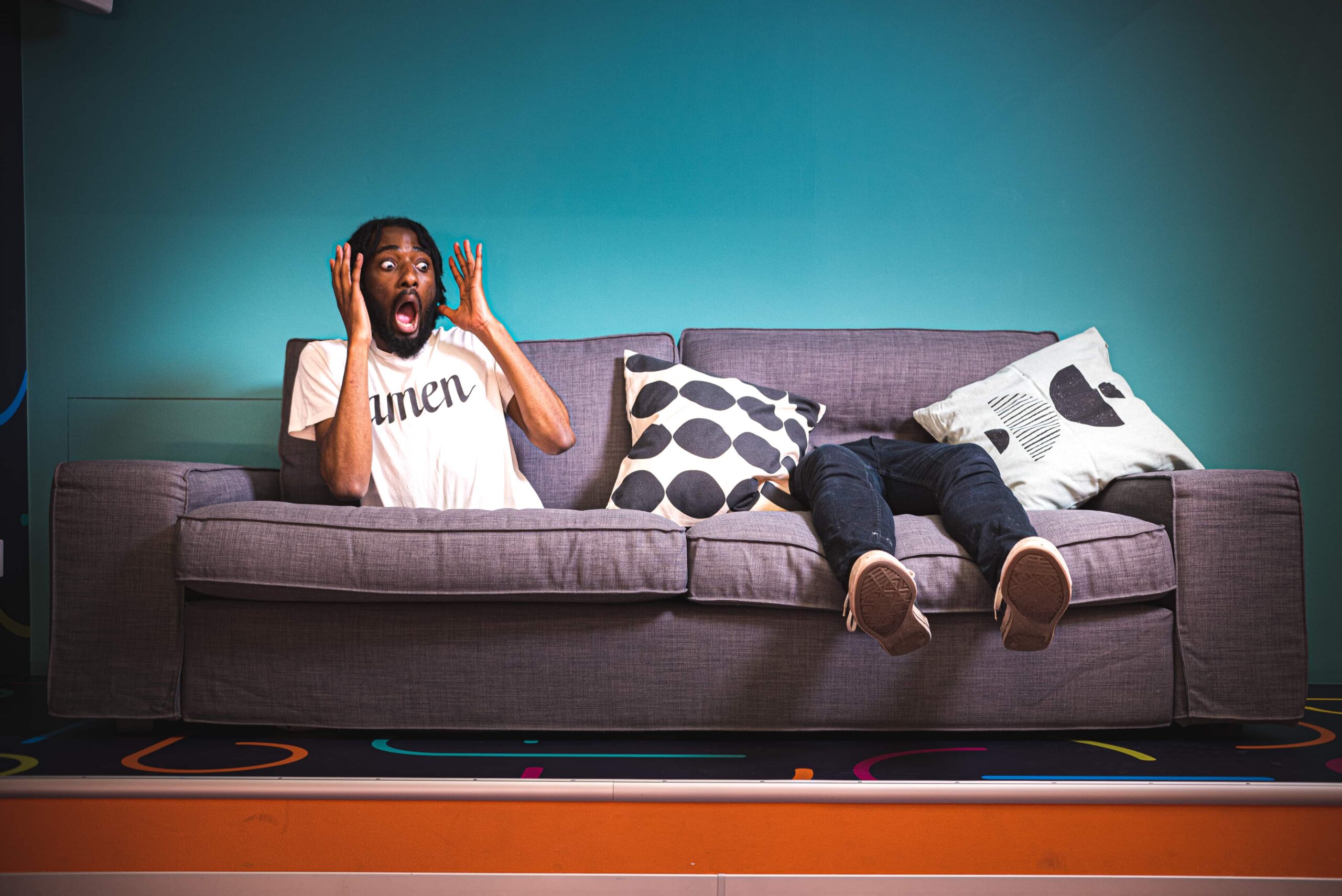 Paradox_museum_london_fever_sofa